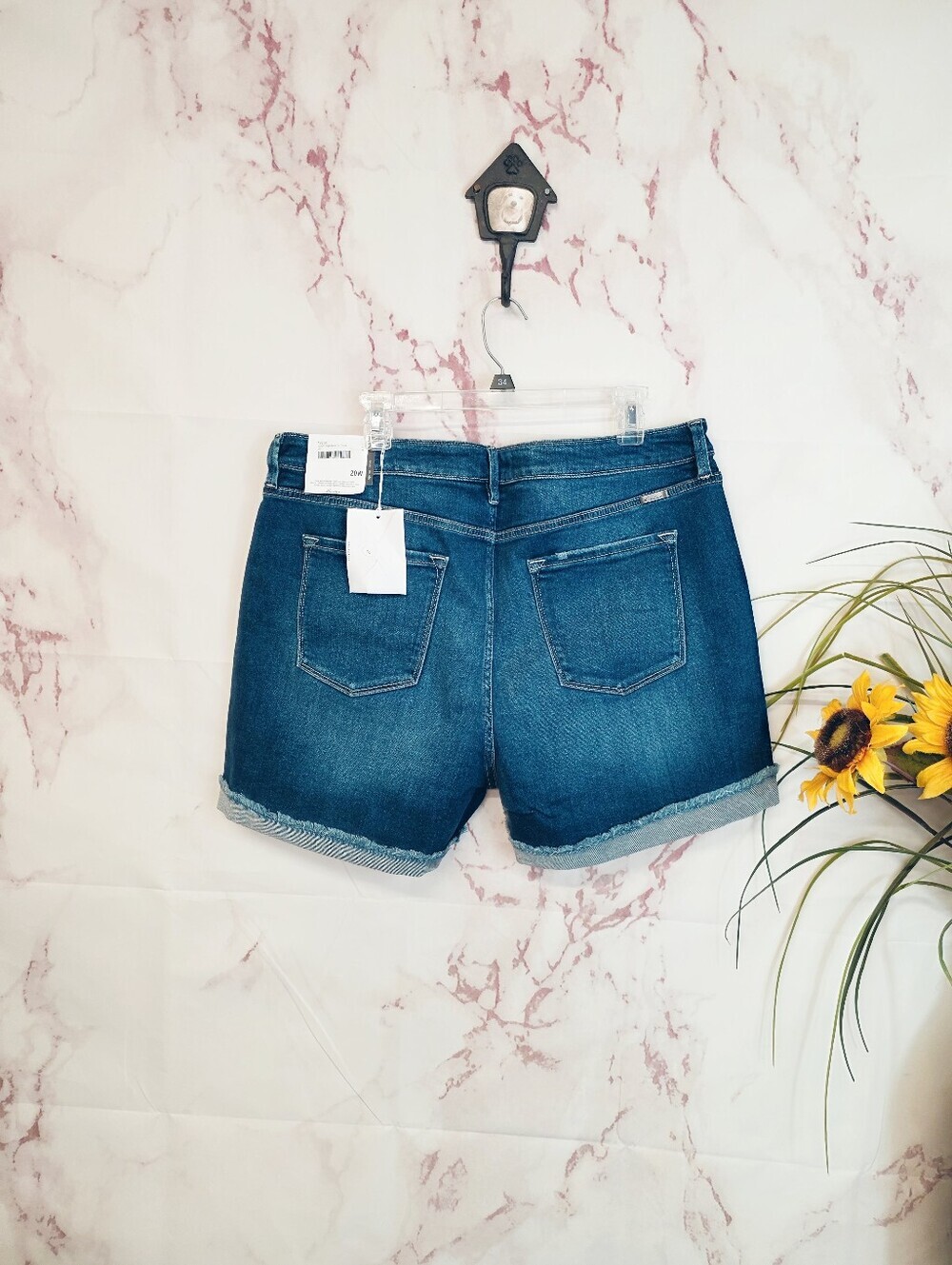 Kancan NWT Dark Wash Denim Shorts High Rise Stretch Cuffed Plus Size 20W - Picture 4 of 6
